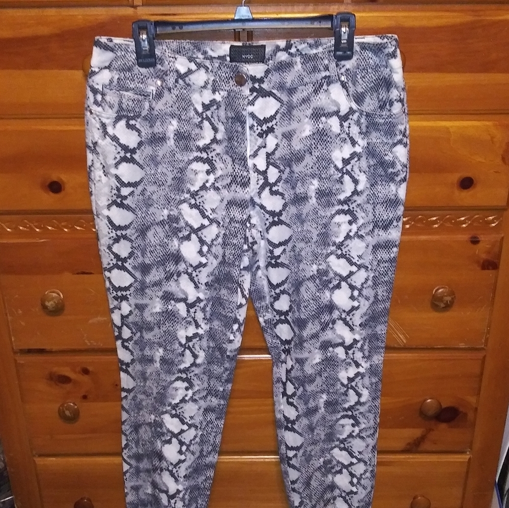 Snakeskin Capri Pants